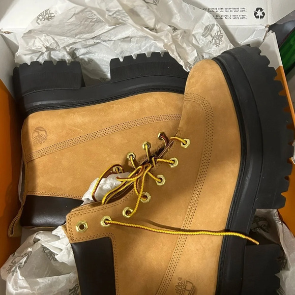 Timberland Sky 6 inch Lace Up Boots Leather Wheat Nubuck NEW NWT​​ - Picture 10 of 11